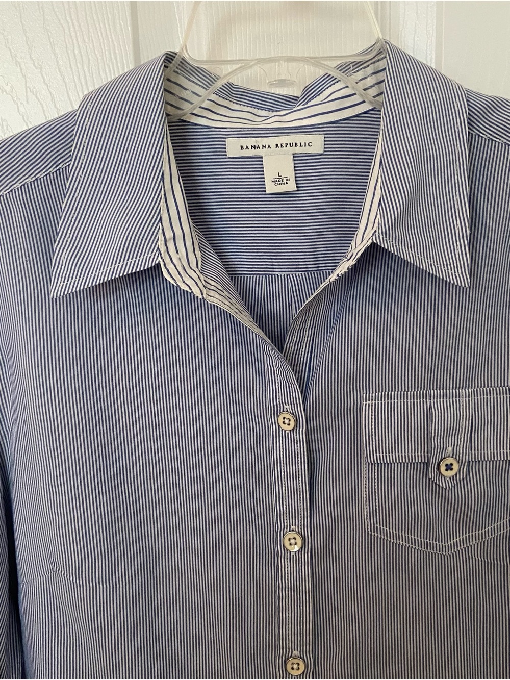 Banana Republic Blue White Pinstripe Cotton Silk Button Front Shirt Large - Picture 2 of 8